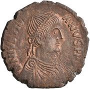 40 Nummi - Justinian I Rome; ✶M☩ obverse image
