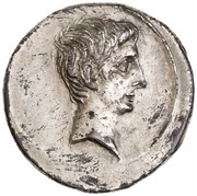 Denarius - Octavian CAESAR DIVI F obverse image